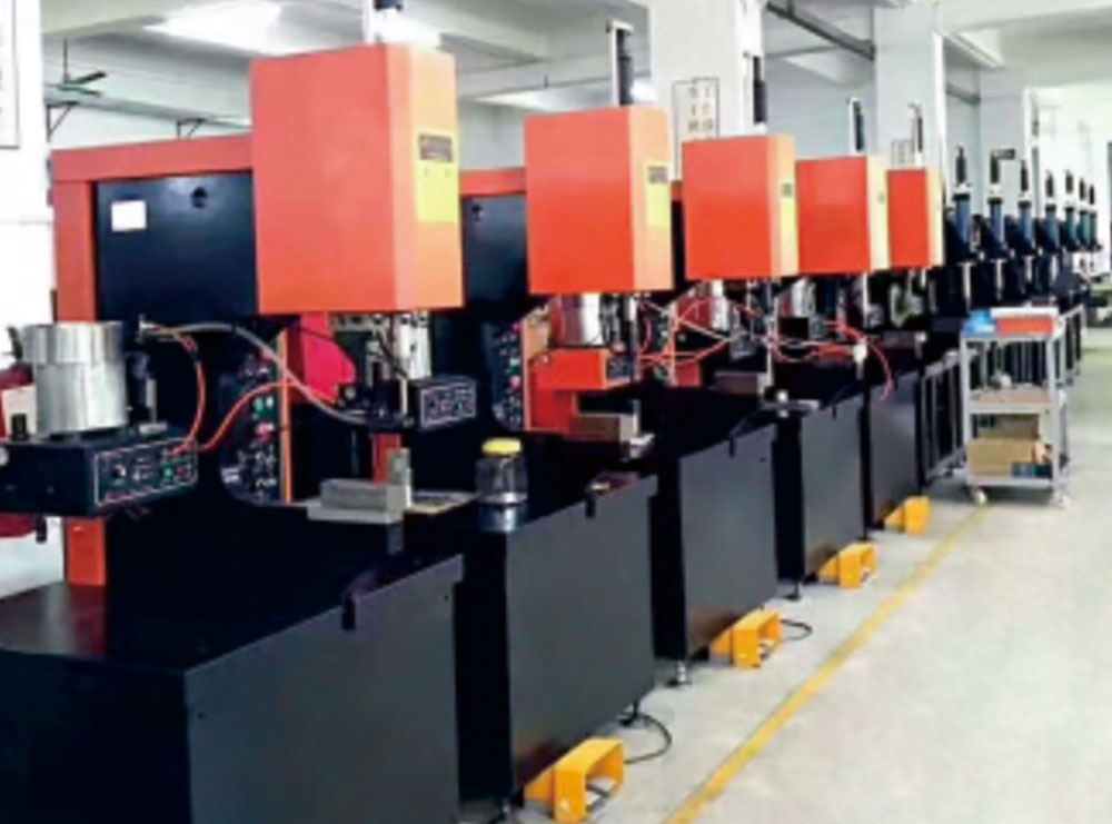 防水壓鉚機(jī)